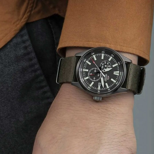 Мужские часы Orient Multi-dial Field Watch ET0N Refresh RA-AK0403N - фото 2